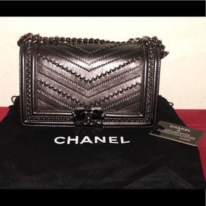 AUTHENTIC CHANEL METALLIC BOY (MEDIUM)